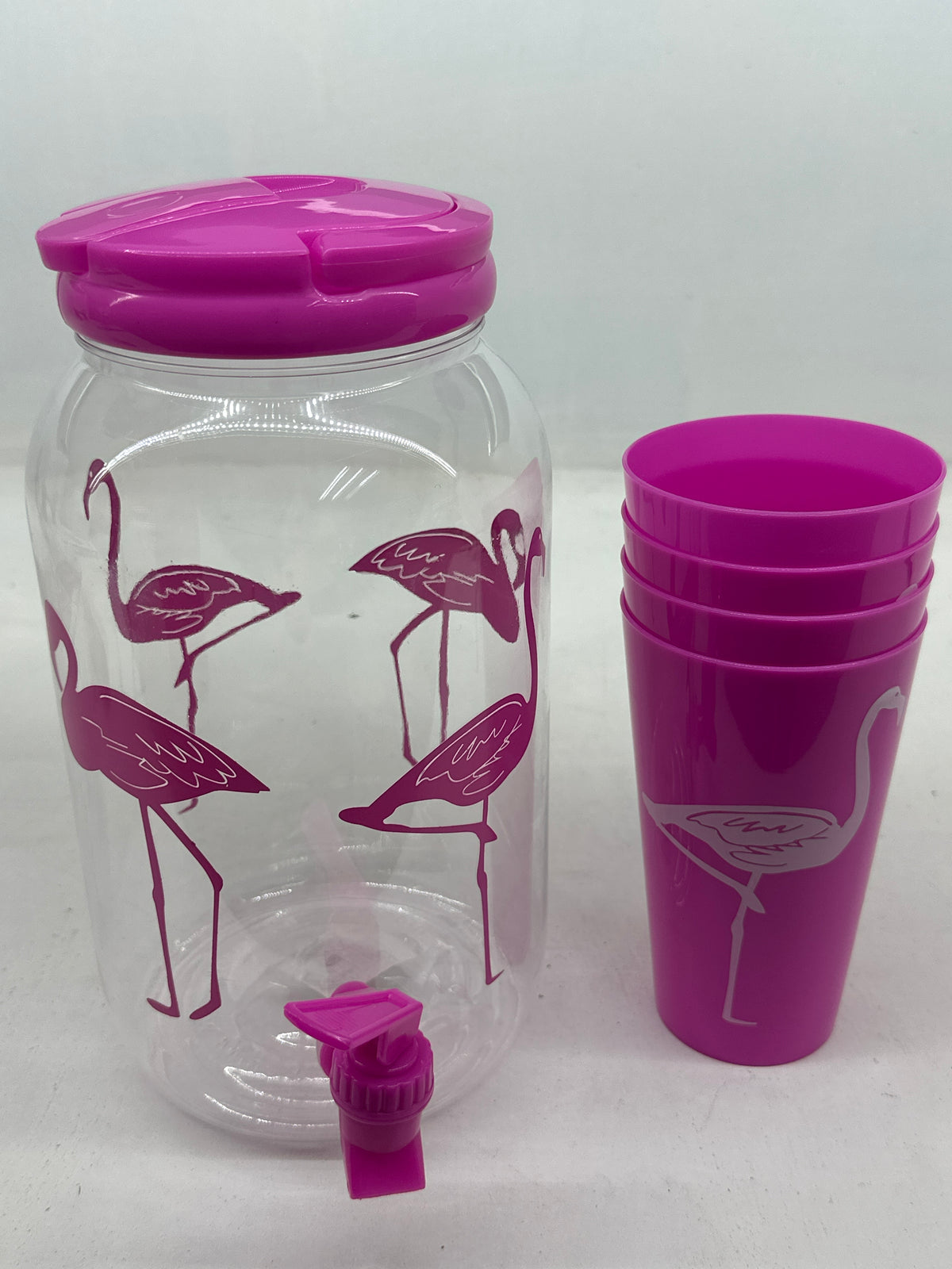 Jarra de 3.8L + 4 Vasos Color Rosa Diseño Flamingos